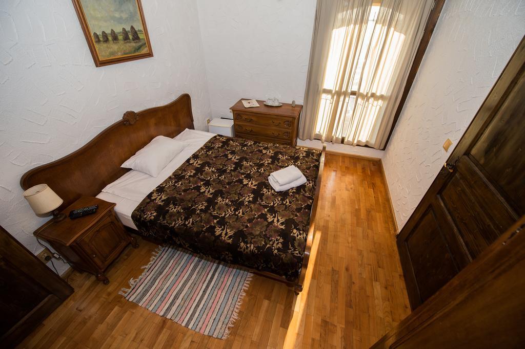 Hanul Moara Cu Noroc Ineu  Bagian luar foto